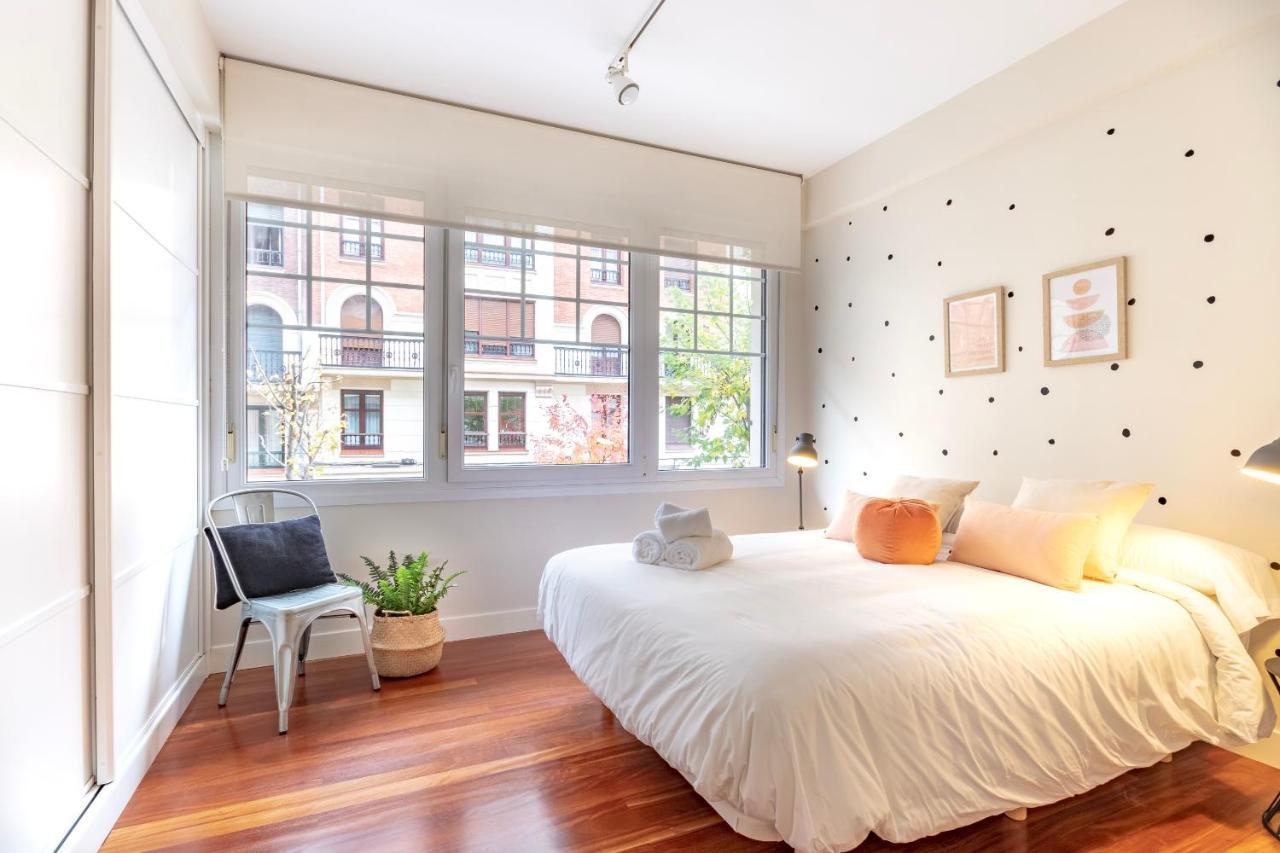 Gran Apartamento Con Estilo En El Centro De Bilbao Buitenkant foto