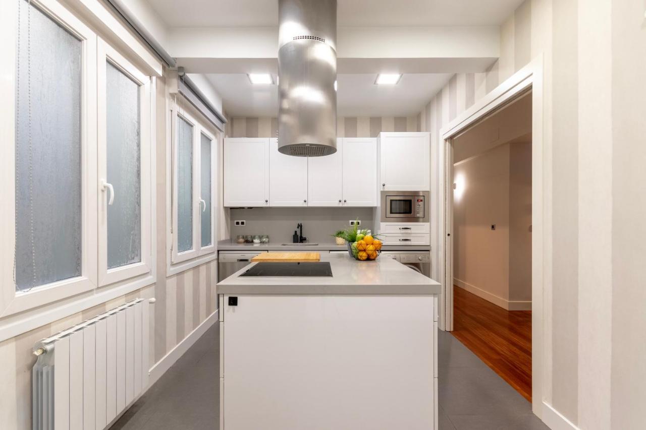 Gran Apartamento Con Estilo En El Centro De Bilbao Buitenkant foto