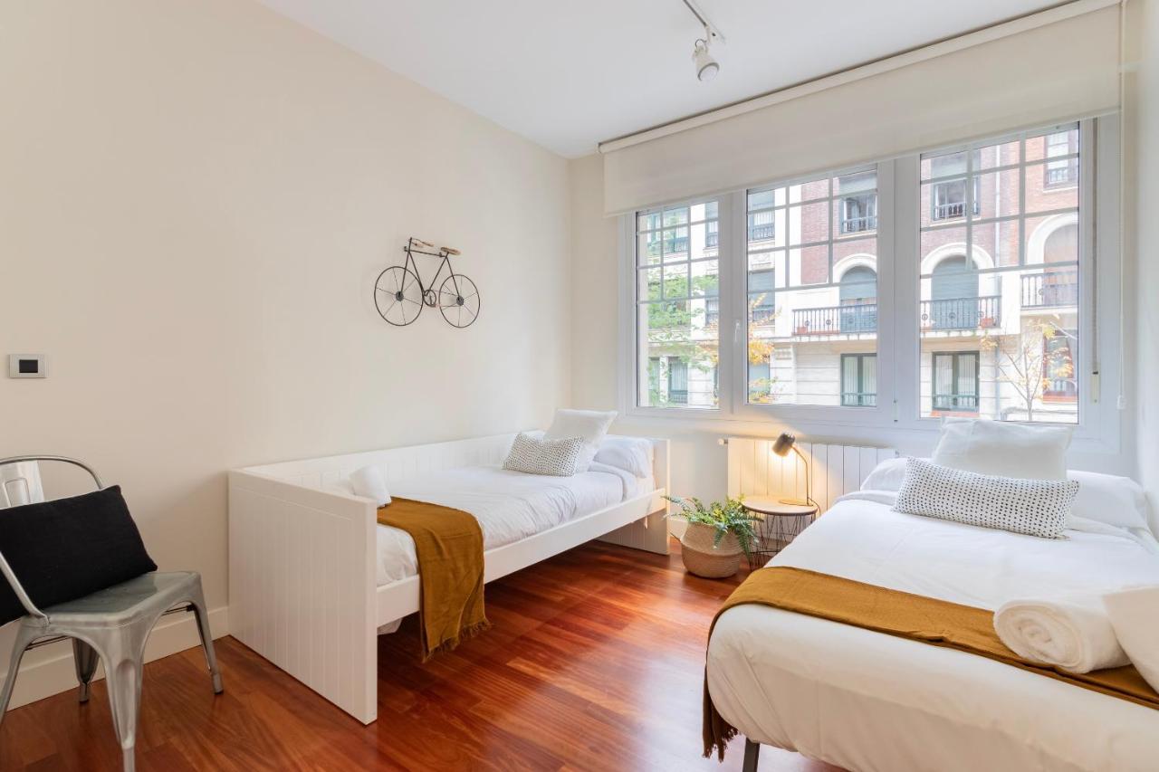 Gran Apartamento Con Estilo En El Centro De Bilbao Buitenkant foto